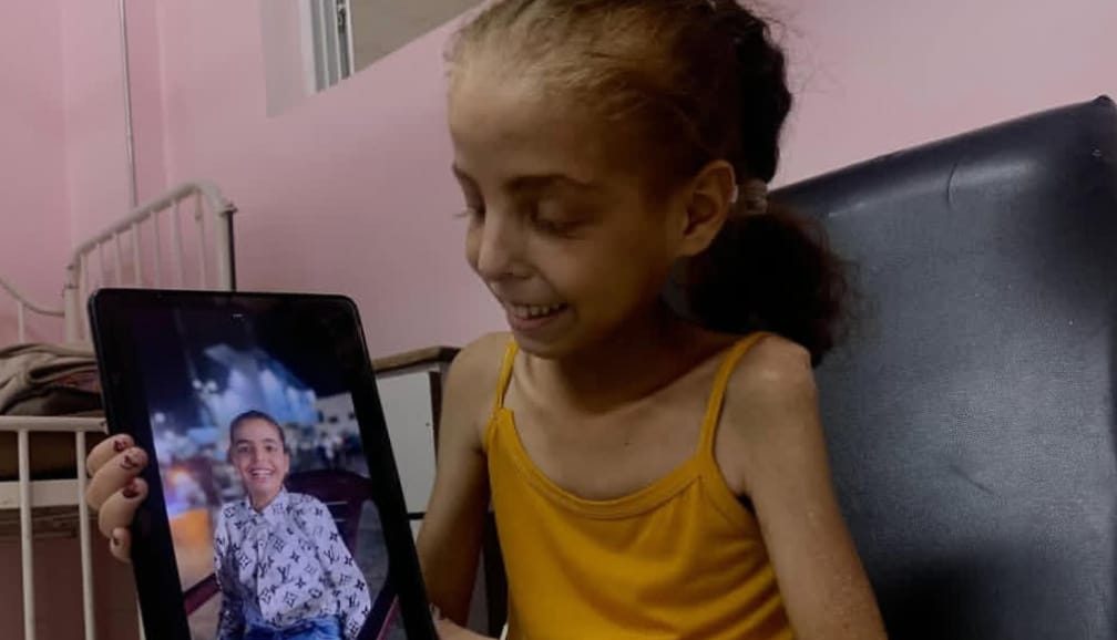 هدى أبو نجا تواجه الموت في غزة