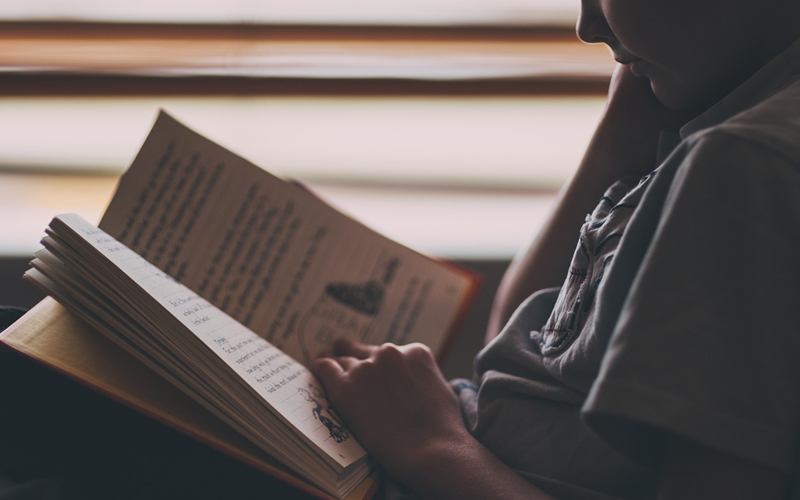 القراءة عن أشخاص تحدوا إعاقاتهم تشجع على بناء مجتمعات أكثر تفهما