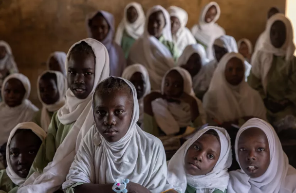 تلاميذ من السودان