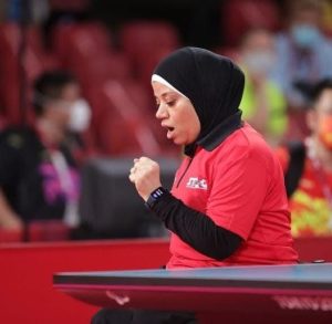 الكابتن فايزة محمود، كابتن فريق المنتخب المصري لتنس الطاولة جلوس