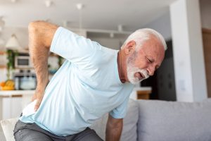 الأساس لهشاشة العظام في سن السبعين يبنى في سن العشرين والثلاثين