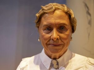 رواد حقوق ذوي الإعاقة. ولدت هيلين آدامز كيلر في 27 يونيو 1880