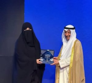 تكريم السيدة حنان العنزي