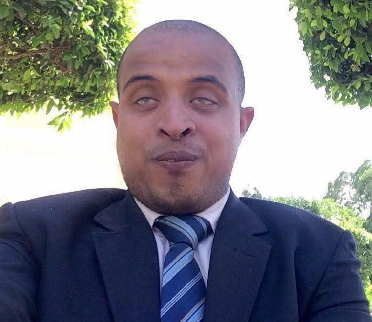 الباحث الكفيف محمد أبوطالب بطل أزمة جامعة سوهاج
