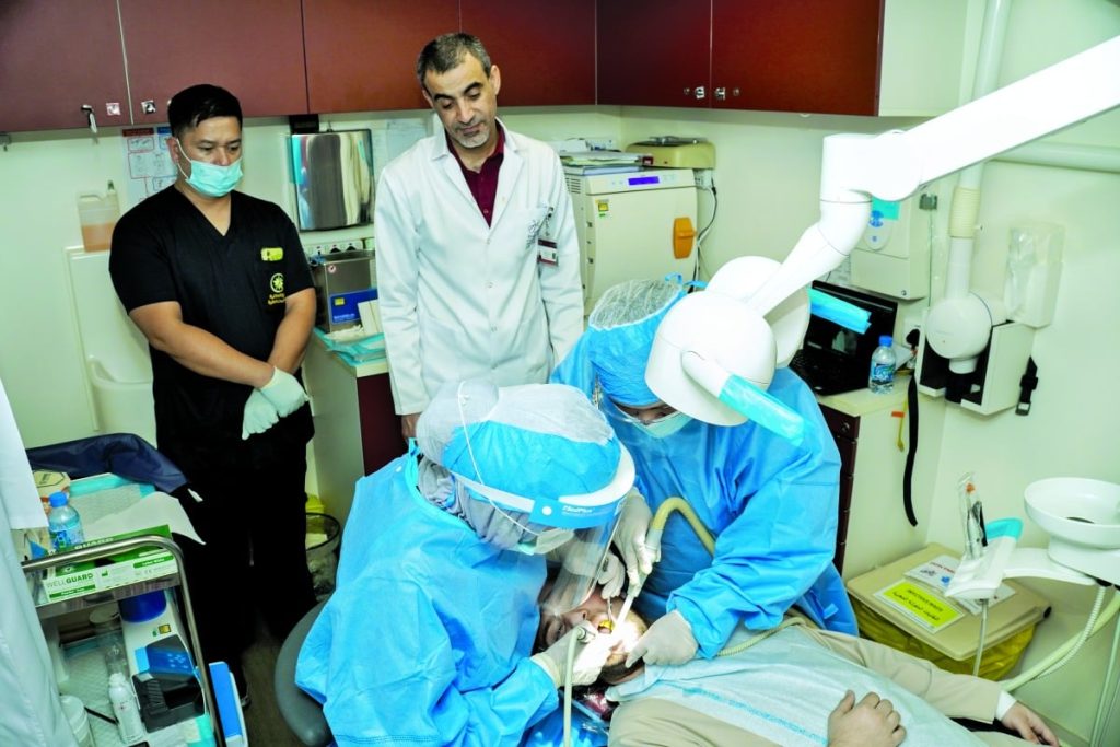 وحدة متنقلة لعلاج أسنان ذوي الإعاقة في قطر