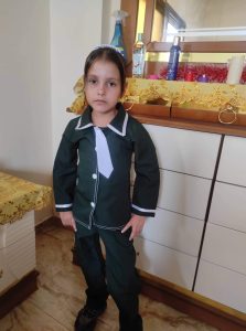 عندما كانت بيان طفلة عادية تنعم بصحتها