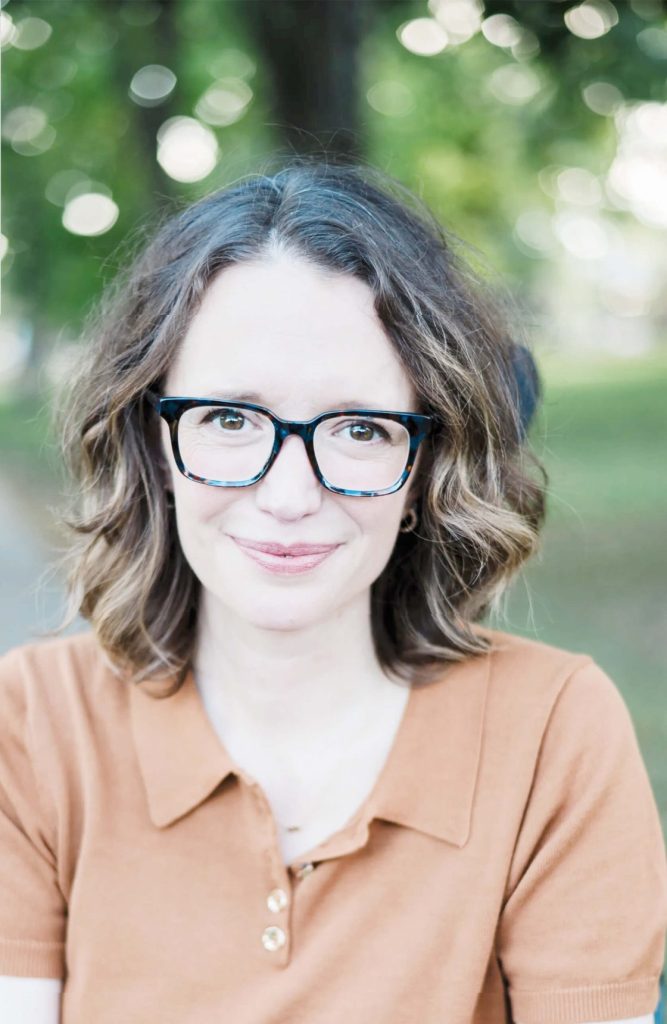 الناشطة الكندية جيسيكا سيلاس