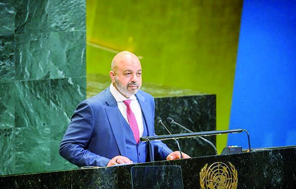 السفير طارق البناي