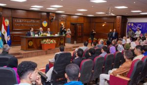 جانب من الجلسة الحوارية 