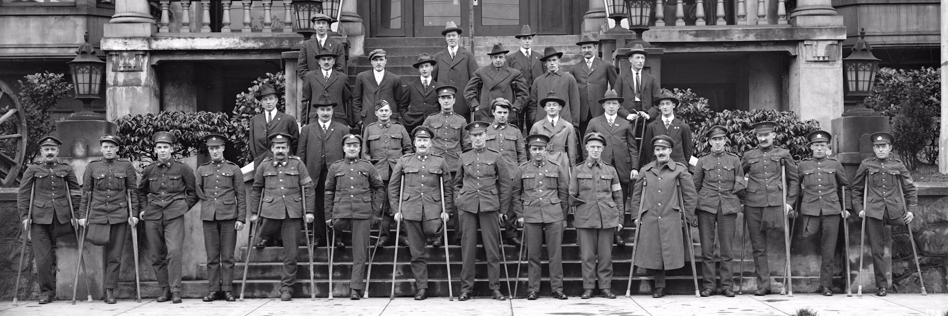 فاقدو أطراف وجرحى حرب من كندا