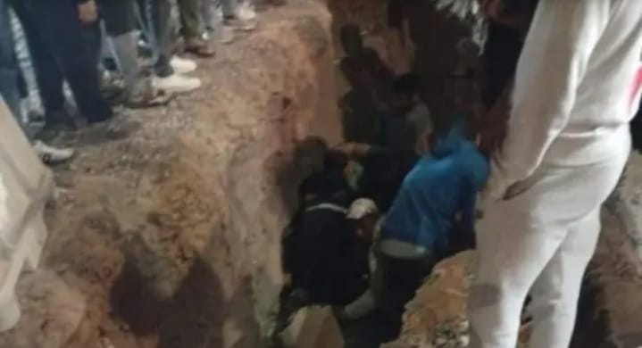 محاولة إخراج مكفوفين سقطا في حفرة بالمغرب