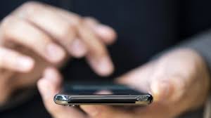 هواتف أيفون تلبى احتياجات ذوي الإعاقة