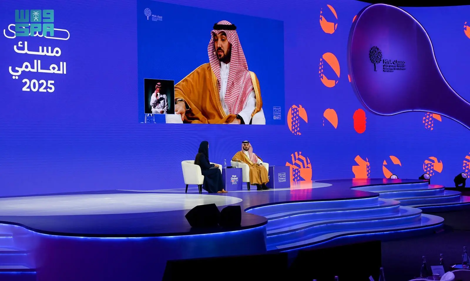 وزير الرياضة الأمير عبدالعزيز بن تركي