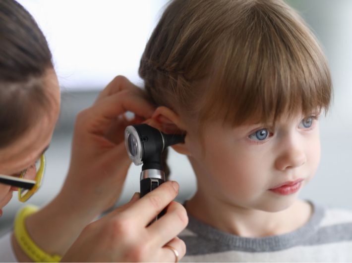 ذوي الإعاقة السمعية