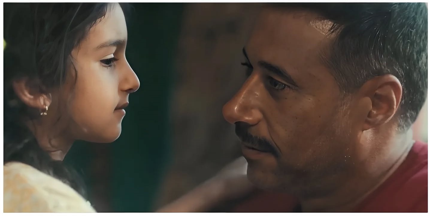 الطفلة لين مع الفنان أحمد السعدني