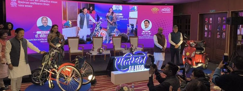 شركة هندية تطلق سكوتر يحول الكرسي المتحرك اليدوي إلى كهربائي