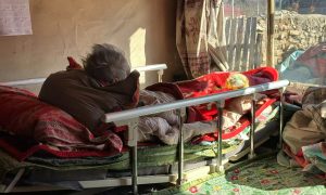 الصين تسعى لتحسين حياة كبار السن بالذهاب لهم في منازلهم