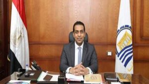 نائب محافظ قنا يدشن مبادرة تواصل لتعليم لغة الإشارة