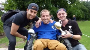 الاصابة بالشلل الرباعي