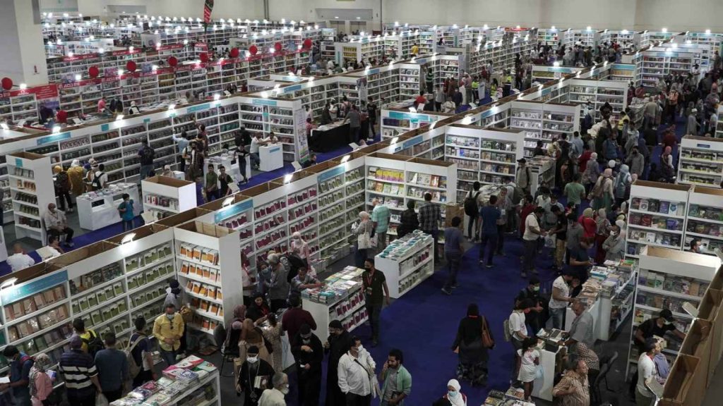 مبادرة «خذ بيدي».. مصر توفر كراسي متحركة لزوار معرض القاهرة الدولي للكتاب