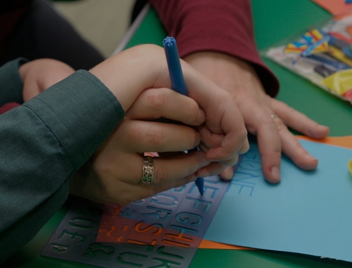 إصلاحات التعليم الخاص تثير مخاوف أولياء أمور ذوي الإعاقة في إنجلترا 