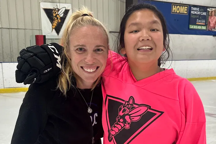 أمريكية تتبنى طفلة صينية تعاني من اضطراب الفينيل كيتونوريا