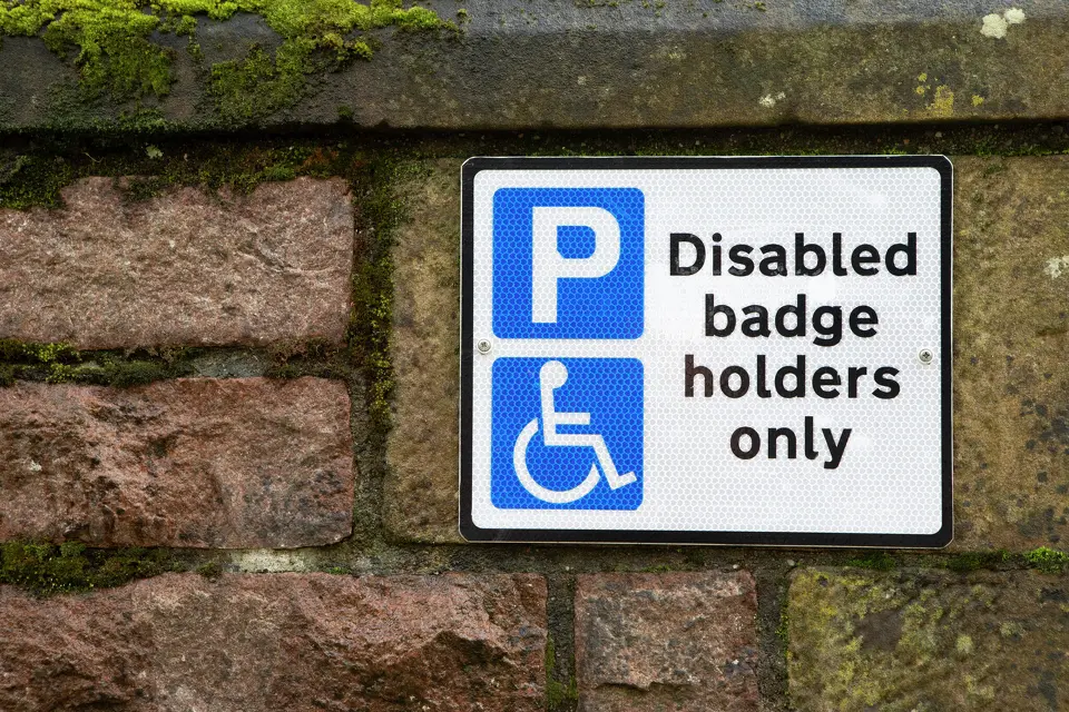 أهمها«معاق».. اقتراح أمريكي بتعديل المصطلحات القانونية لتعزيز حقوق ذوي الإعاقة