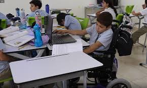 الأردن يمنح أولوية لذوي الإعاقة في نظام النقاط الجديد لدعم الطلبة