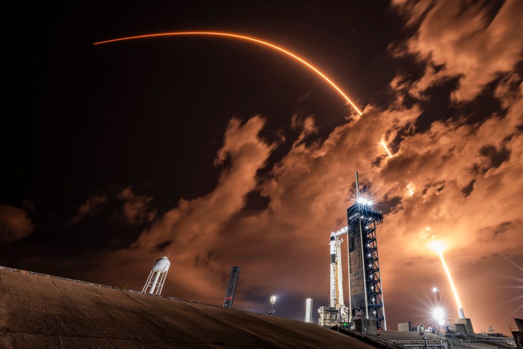 السياحة الفضائية تشهد تحولًا تاريخيًا يدمج ذوي الإعاقة في رحلات إلى الفضاء. وجعله متاحًا للجميع.