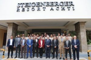 أيمن عاشور يتابع تنفيذ البرنامج التدريبي للطلاب ذوي الإعاقة بجامعة الأقصر